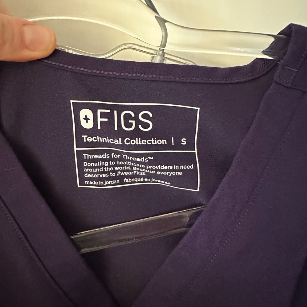 Figs Scrub Set- top and bottom - Picture 5 of 8